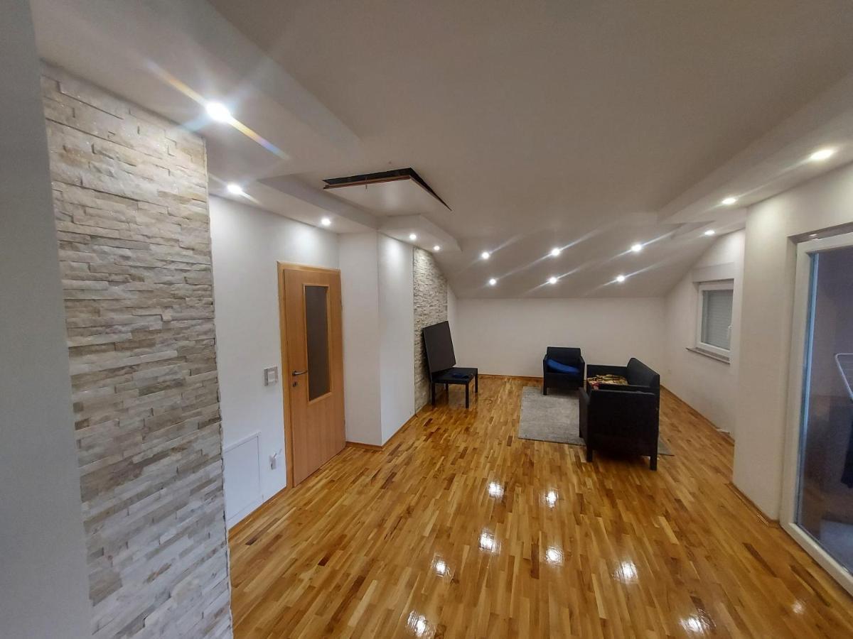 Apartments Tutto Bene Яйце Экстерьер фото